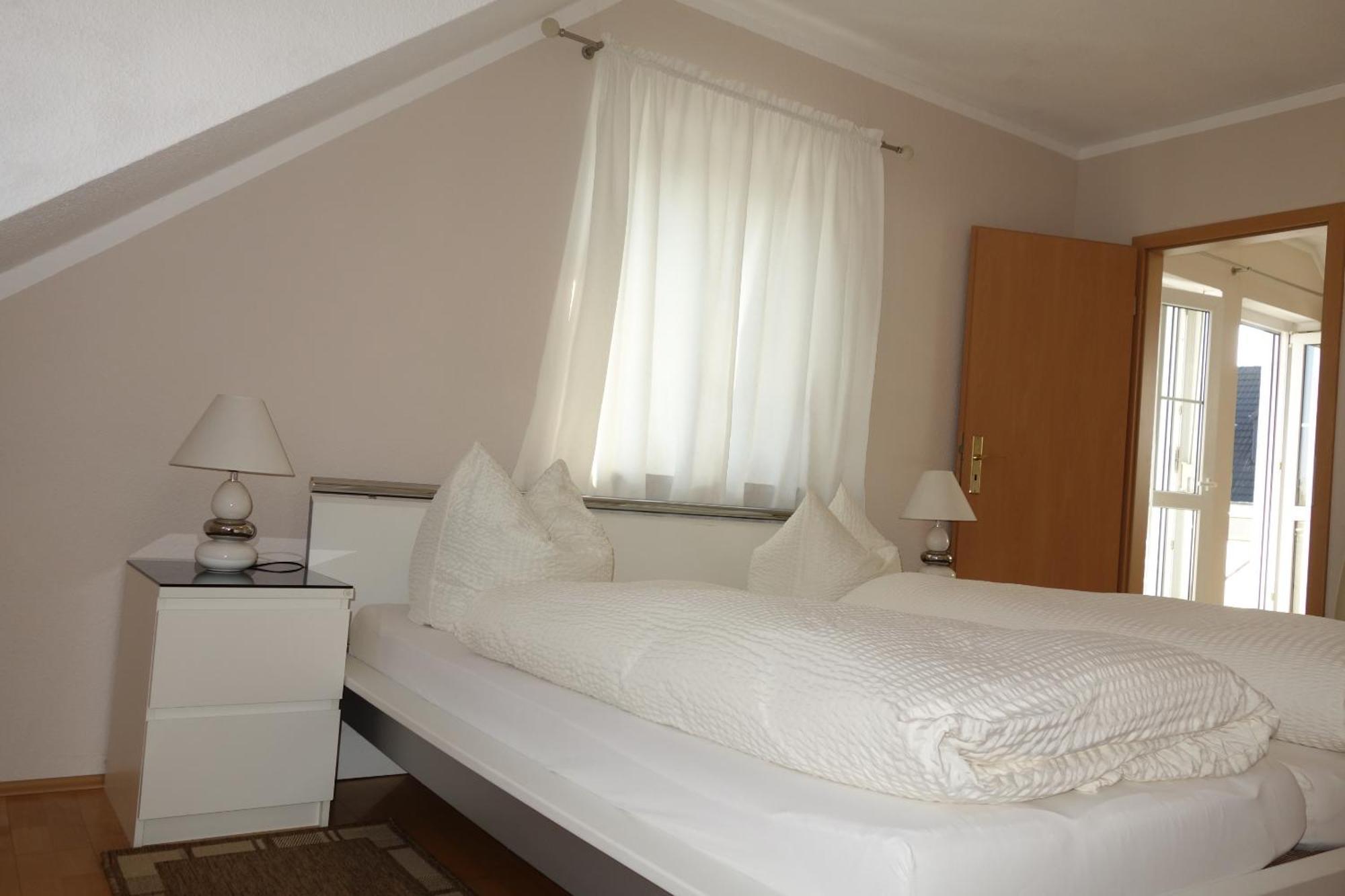Apartments Und Zimmer Gaestehaus Matthias Дрезден Номер фото
